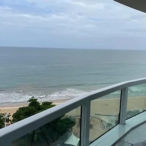 https://hy-beach-flats-hotel-radisson.portodegalinhashotels.com