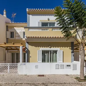 https://villa-amoreira.hotelaalgarve.com